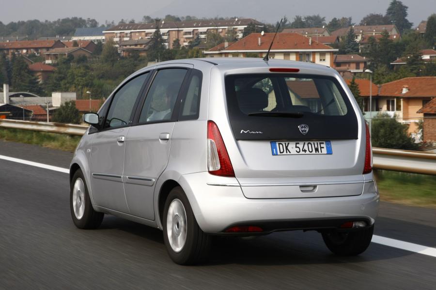  Lancia Musa 2007 года  (фото 44 из 86)
